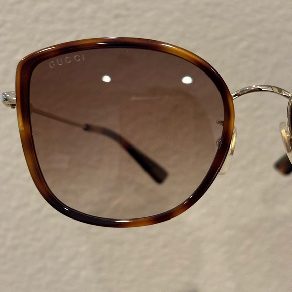 Gucci 56mm cat eye sunglasses - Picture 4 of 6